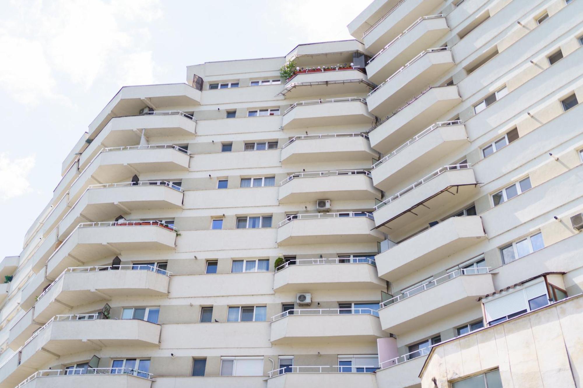 Pasiro Aparthotel Alba Iulia Exterior foto
